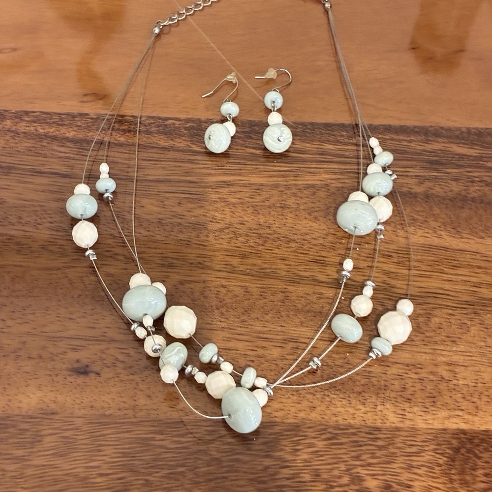 Beautiful Blue & White Multi Strand Beaded Necklace & Earring Set Coastal Boho - Picture 2 of 12